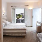 Hotel Paradise View 3*